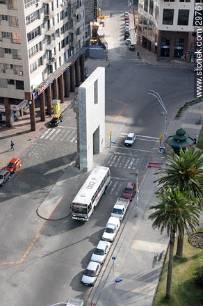 Juncal street and Puerta de la Ciudadela (citadel) - Department of Montevideo - URUGUAY. Photo #29761