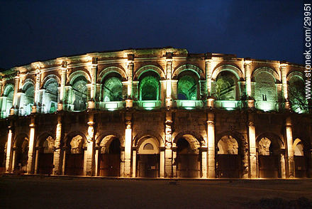 Arena of Nîmes. - Region of Languedoc-Rousillon - FRANCE. Photo #29951