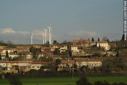 Parque eólico de Haute-Garonne - Región de Midi-Pyrénées - FRANCIA. Foto No. 30144