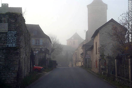 Montvalent town - Region of Midi-Pyrénées - FRANCE. Photo #30659