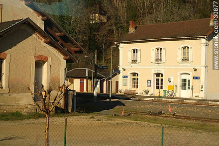 Eyzies-de-Tayac-Sireuil - Region of Aquitaine - FRANCE. Photo #30877