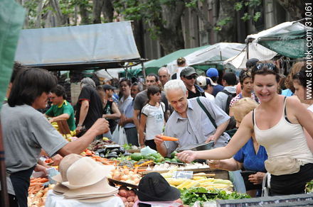 Tristan Narvaja market fair - Department of Montevideo - URUGUAY. Photo #31061