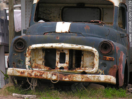 Retired truck -  - MORE IMAGES. Photo #31329