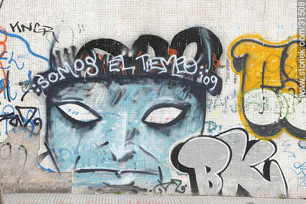 Graffiti in Montevideo - Department of Montevideo - URUGUAY. Photo #31508