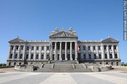 Palacio Legislativo - Department of Montevideo - URUGUAY. Photo #31762