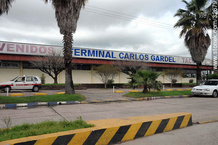 Terminal de ómnibus Carlos Gardel - Departamento de Tacuarembó - URUGUAY. Foto No. 32679