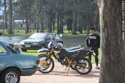Vigilancia policial - Departamento de Tacuarembó - URUGUAY. Foto No. 32583