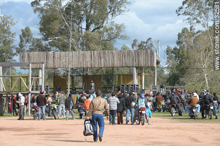 Encuentro de motociclistas en Tacuarembó, 2009. - Departamento de Tacuarembó - URUGUAY. Foto No. 32581