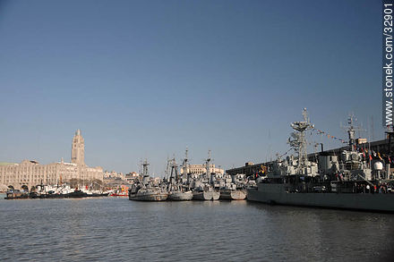 Puerto de Montevideo en el día del Patrimonio - Departamento de Montevideo - URUGUAY. Foto No. 32901