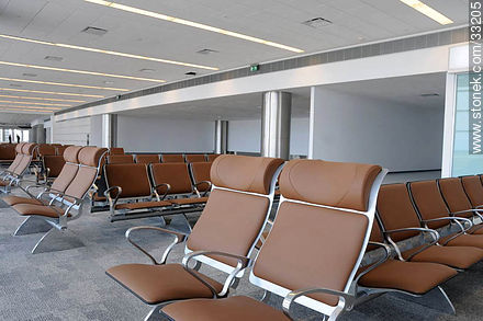 Boarding room of the new Carrasco airport, 2009. - Department of Canelones - URUGUAY. Photo #33205