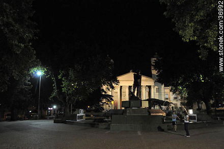 Constitución square - Department of Paysandú - URUGUAY. Photo #36992