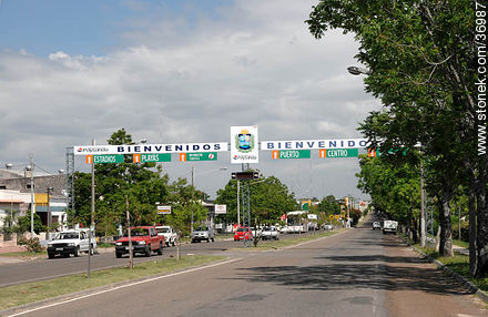 Avenida España - Departamento de Paysandú - URUGUAY. Foto No. 36987