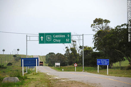 Ruta Nacional 16 Chasque Francisco de los Santos - Departamento de Rocha - URUGUAY. Foto No. 37259