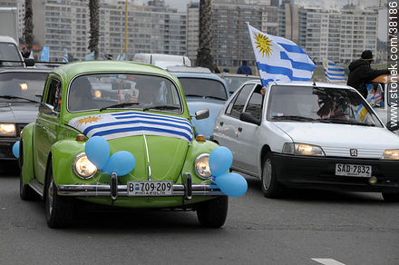 Uruguayan footbal soccer team reception after playing the World Cup in South Africa, 2010. -  - URUGUAY. Photo #38186