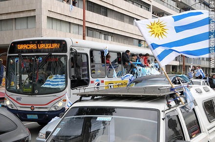 Recibimiento de la Selección Uruguaya de Fútbol en la rambla de Pocitos de Montevideo el 13 de Julio de 2010. -  - URUGUAY. Foto No. 38184