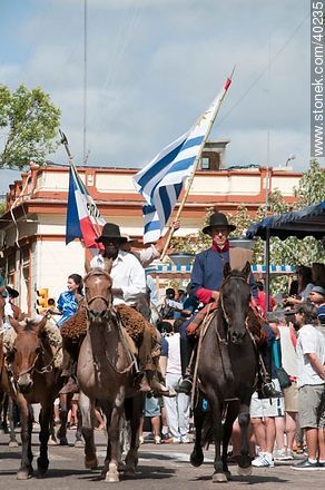 Uruguayan patriotic flags. Artigas and Ansina. - Tacuarembo - URUGUAY. Photo #40235