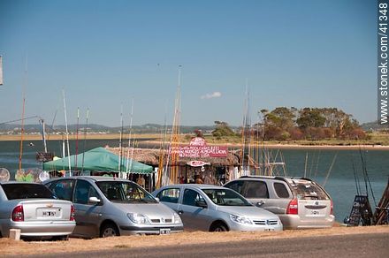 Stalls and fishing equipment rentals. - Punta del Este and its near resorts - URUGUAY. Photo #41348