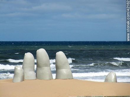 Dedos on a sea background - Punta del Este and its near resorts - URUGUAY. Photo #42162