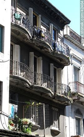 Balconies - Department of Montevideo - URUGUAY. Photo #42464