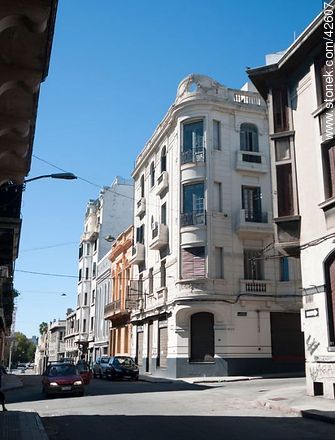 Streets Piedras and Juan Carlos Gómez. - Department of Montevideo - URUGUAY. Photo #42607