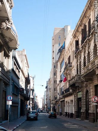 Calle 25 de Mayo. - Departamento de Montevideo - URUGUAY. Foto No. 42494