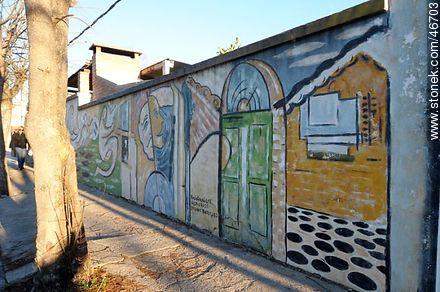 Mural de la ciudad de Rosario en la calle Bolívar - Departamento de Colonia - URUGUAY. Foto No. 46703