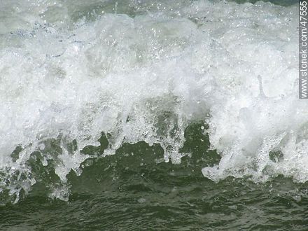 Wave foam on the shore - Department of Maldonado - URUGUAY. Photo #47555
