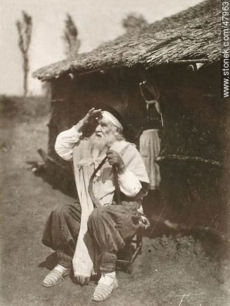 Anciano campesino a fines del siglo XIX -  - URUGUAY. Foto No. 47963
