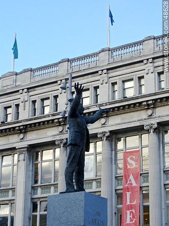 Statue of Jim Larkin - Ireland - BRITISH ISLANDS. Photo #48628