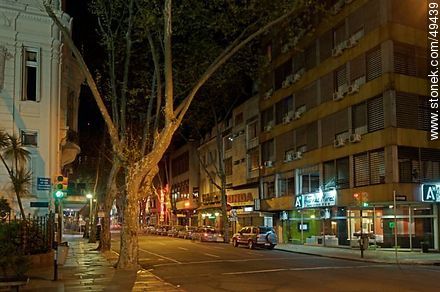 Calle San José y Héctor Gutiérrez Ruiz. - Departamento de Montevideo - URUGUAY. Foto No. 49439