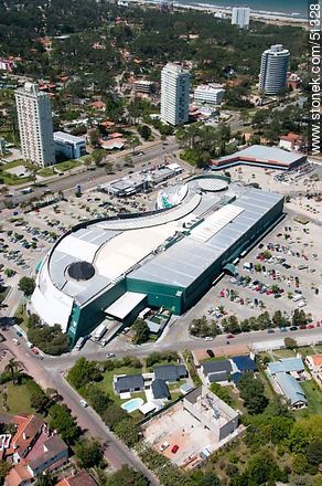 Punta Shopping Mall in Roosevelt Ave. - Punta del Este and its near resorts - URUGUAY. Photo #51328