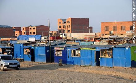 El Alto. Comercios pintados de azul. - Bolivia - Otros AMÉRICA del SUR. Foto No. 51965