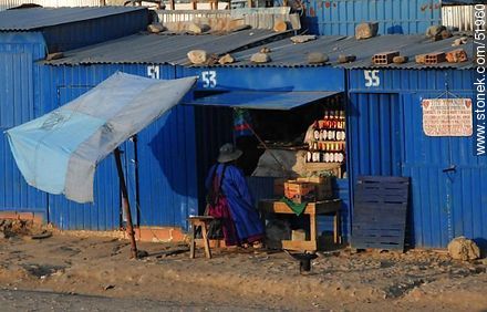 El Alto. Comercios pintados de azul. - Bolivia - Otros AMÉRICA del SUR. Foto No. 51960