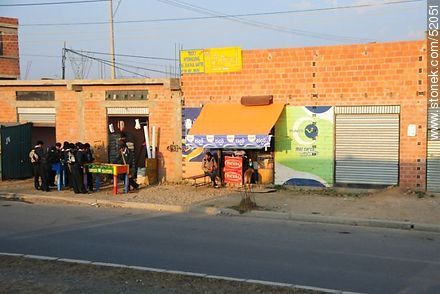 El Alto. Young people playing foosball. - Bolivia - Others in SOUTH AMERICA. Photo #52051