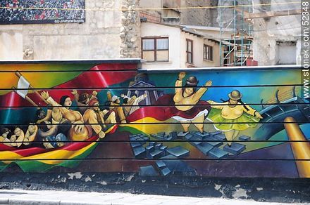 Graffiti outside the Palace Hall. Municipal Government of La Paz. City Hall. Mercado Street. - Bolivia - Others in SOUTH AMERICA. Photo #52348