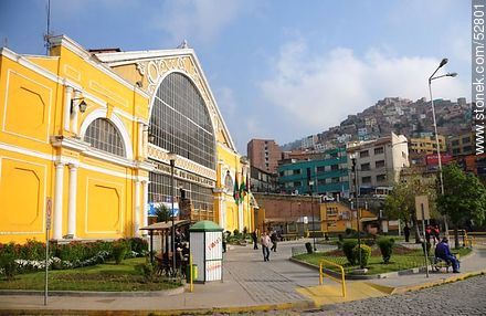 Bus station in La Paz - Bolivia - Others in SOUTH AMERICA. Photo #52801