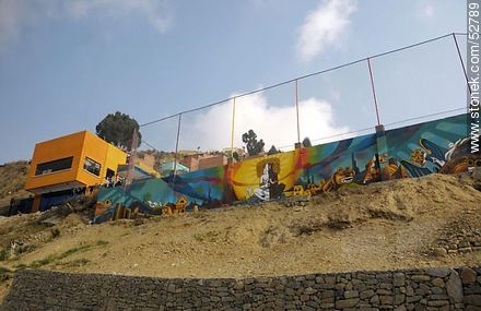 View from the motorway La Paz - El Alto. Painted walls. - Bolivia - Others in SOUTH AMERICA. Photo #52789
