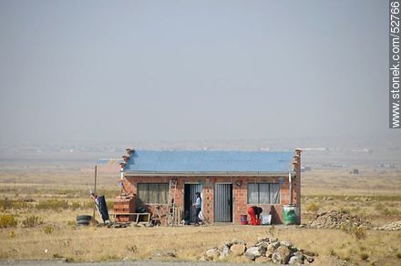 House on route 2 - Bolivia - Others in SOUTH AMERICA. Photo #52766