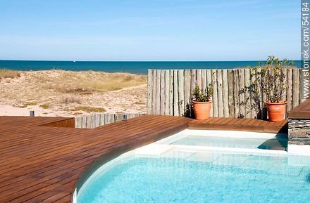 House in José Ignacio seaside resort. Swimming pool on the beach with ocean views. - Punta del Este and its near resorts - URUGUAY. Photo #54184