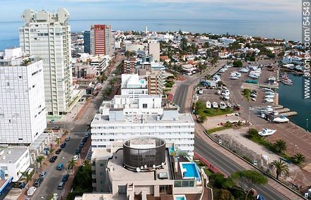 Gorlero Avenue, Fontemar tower, Artigas promenade and port of Punta del Este. - Punta del Este and its near resorts - URUGUAY. Photo #54543