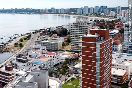 Edificios de la Península y Playa Mansa - Punta del Este y balnearios cercanos - URUGUAY. Foto No. 54480