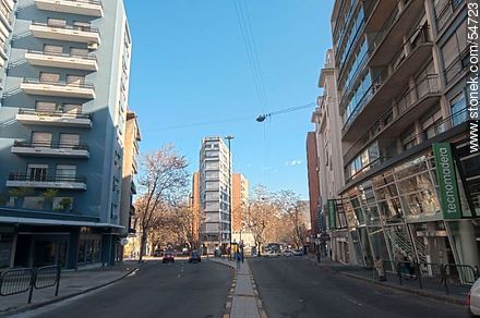 Calles Constituyente y Canelones - Departamento de Montevideo - URUGUAY. Foto No. 54723
