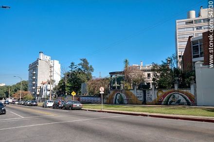 Avenida Ponce y Silvestre Blanco - Departamento de Montevideo - URUGUAY. Foto No. 54730