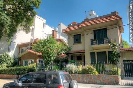 Houses on the street José Martí - Department of Montevideo - URUGUAY. Photo #54889