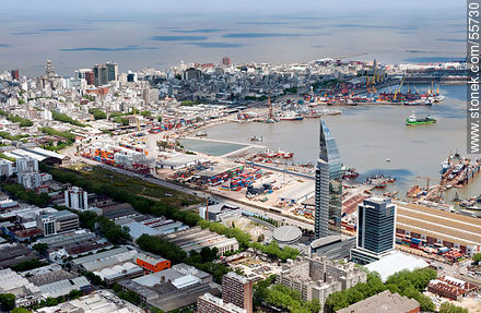 Torre de las Telecomunicaciones, terminal ferroviaria y Ciudad Vieja - Departamento de Montevideo - URUGUAY. Foto No. 55730