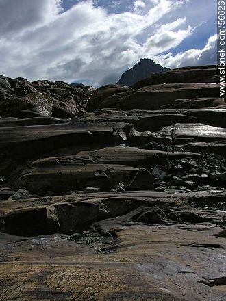 Glaciar Viedma. Rocas erosionadas por los glaciares -  - ARGENTINA. Foto No. 56626