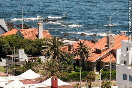 From the lighthouse of Punta del Este. Houses with sea view - Punta del Este and its near resorts - URUGUAY. Photo #58721