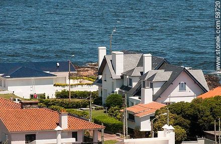 From the lighthouse of Punta del Este. Houses with sea view - Punta del Este and its near resorts - URUGUAY. Photo #58720