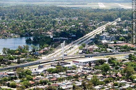 Vista aérea de la Avenida y Puente de las Américas - Departamento de Canelones - URUGUAY. Foto No. 58946