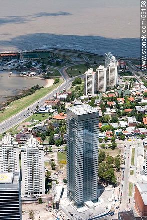 Aerial view of Tower 4 World Trade Center Montevideo (2012) - Department of Montevideo - URUGUAY. Photo #59158
